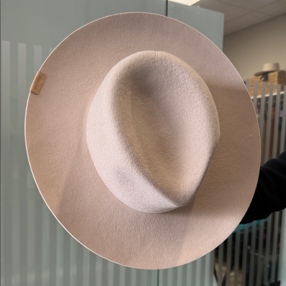 GIGI PIP Classic Cream Women's Hat
